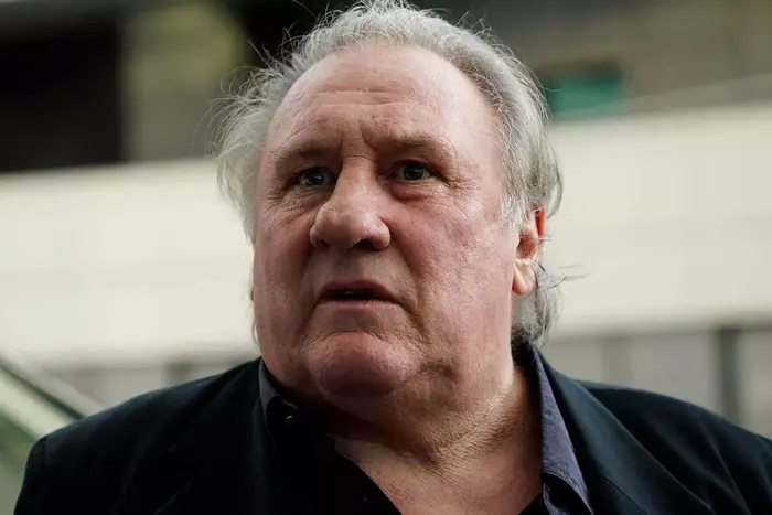 Die Staatsanwaltschaft fordert anderthalb Jahre Gefängnis für Depardieu im Fall der Belästigung