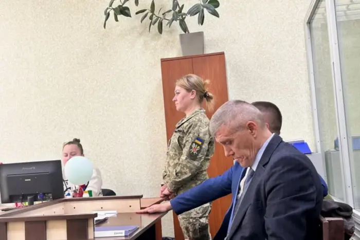 Фігурантка злочину в ТЦК випустила гроші, щоб вийти з-під варти