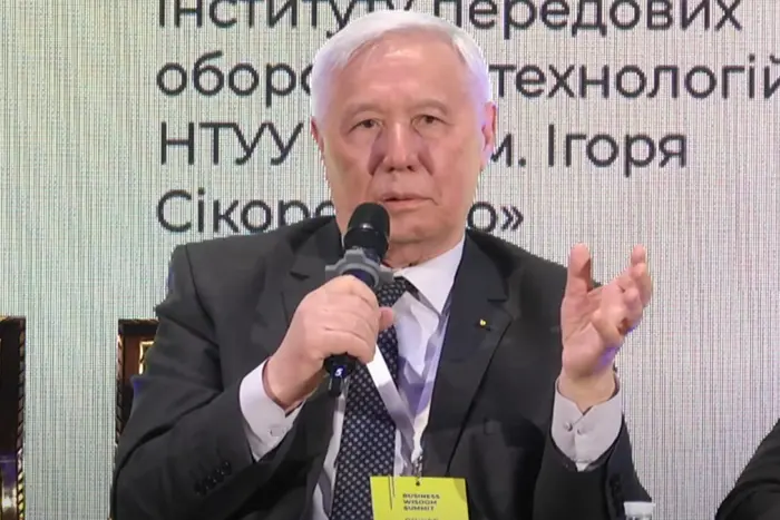 Ehemaliger Verteidigungsminister kündigte neueste Verteidigungsentwicklungen für die ukrainischen Streitkräfte an