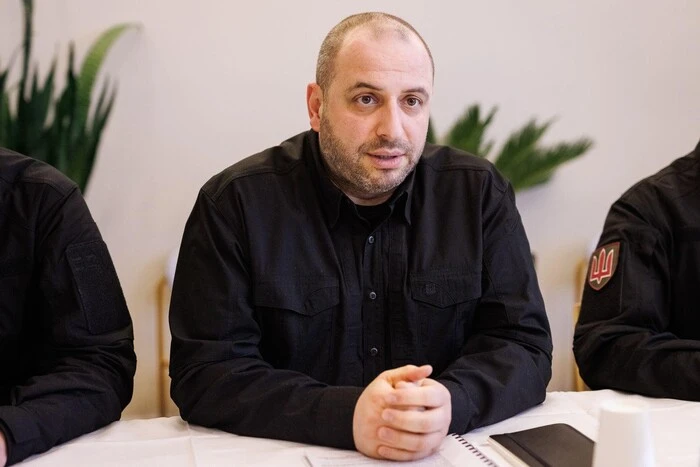 Умеров рассказал о контрактах Минобороны