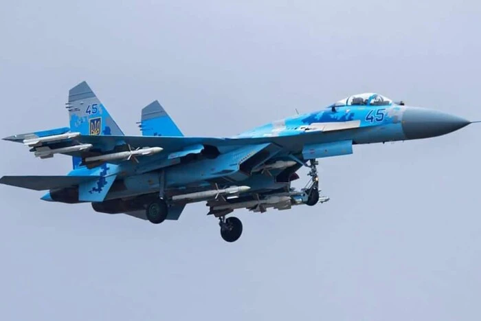 Су-27 терпит аварию. Пилот спасся