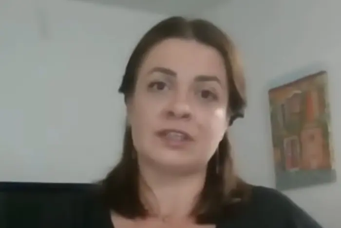 Die Ex-Frau von Maxim Nelipa sprach über den Konflikt mit dem Bruder des Verstorbenen wegen der Zahlungen