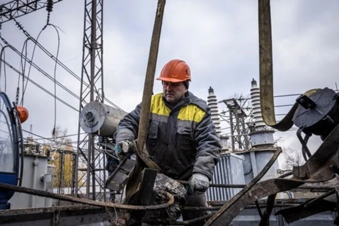 Russland greift weiterhin die Energieversorgung der Ukraine an