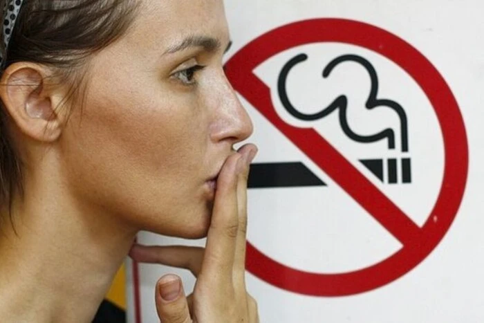 Greece introduces new rule in stores selling cigarettes or alcohol