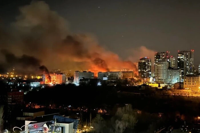 Russland hat Charkiw und Dnipro mit Drohnen angegriffen: die wichtigsten Nachrichten der Nacht