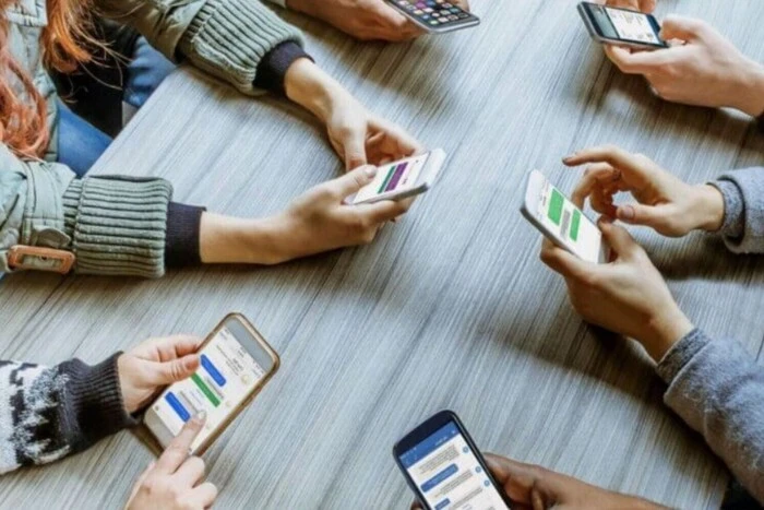 Wie viel Zeit die durchschnittliche Jugend mit dem Telefon verbringt: die Statistiken schockieren