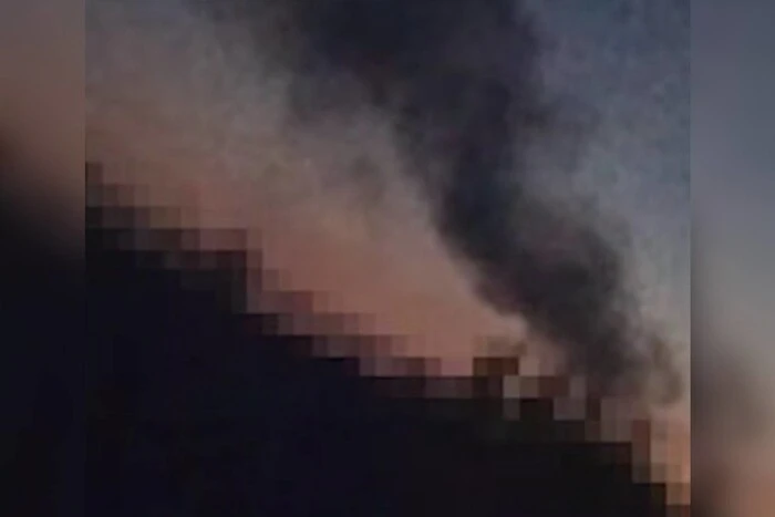 In den besetzten Städten Donezk, Charzyz'k und Makijiwka sind Explosionen zu hören