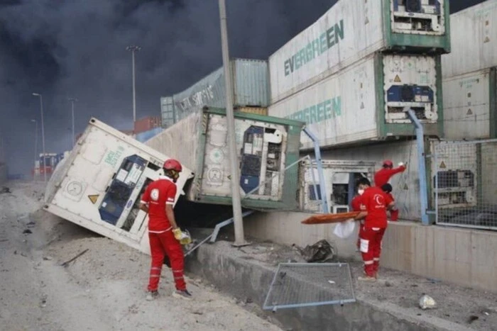 Nach einer starken Explosion im Hafen von Iran sind über 700 Menschen betroffen