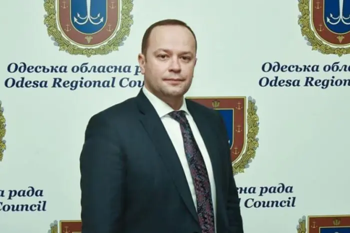 Bestechung von 40.000 USD. In der Region Odessa erhielten ein Ex-Abgeordneter und ein Ex-Staatsanwalt ihr Urteil