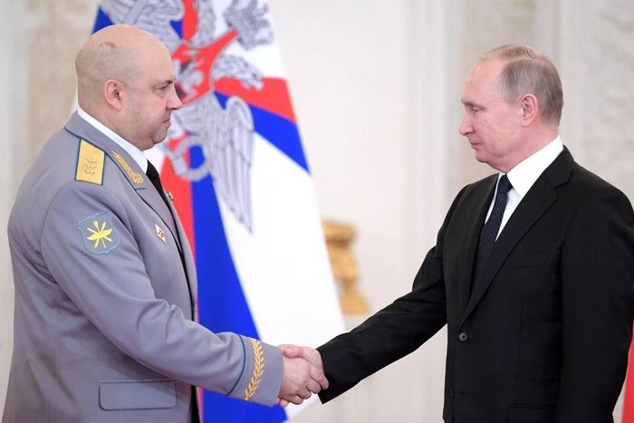 Russland bereitete sich im Jahr 2022 darauf vor, gegen die Ukraine Atomwaffen einzusetzen