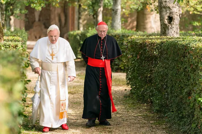 Der Tod des Papstes hat unerwartetes Interesse an zwei Filmen geweckt