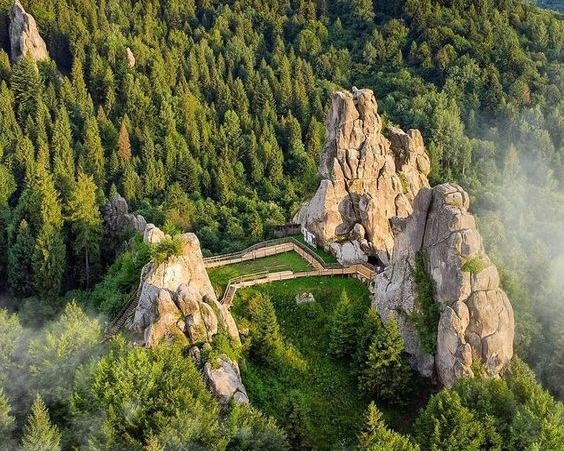 Eine großartige Option für eine kurze Reise: Was die Festung Tustan für Touristen attraktiv macht