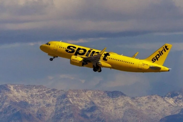 Airlines suspend flights to Haiti