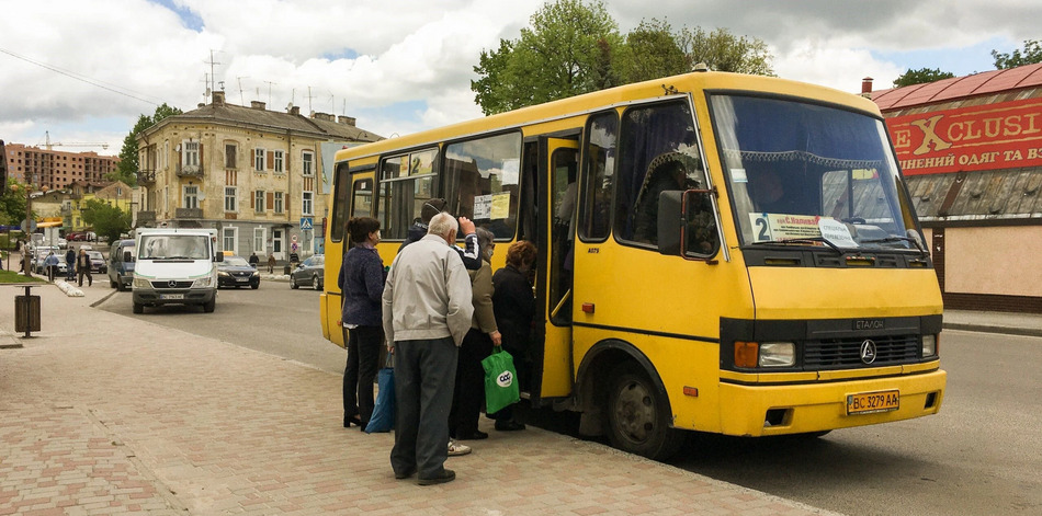Besatzer auf besetzten Gebieten ändern Fahrpreise im öffentlichen Verkehr