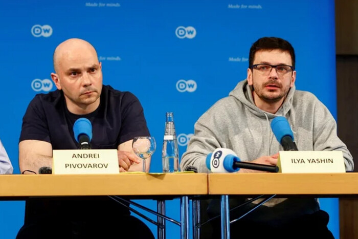 Wymiana jeńców między Rosją a Zachodem: dwaj z uwolnionych chcą wrócić do Rosji
