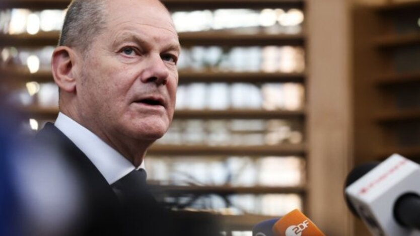 Über Köpfe hinweg: Scholz erklärt, warum gegen die Stationierung von Friedenstruppen in der Ukraine