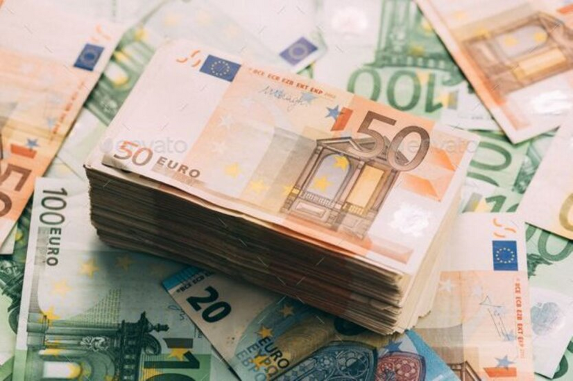 Die EU benötigt 800 Milliarden Euro Investitionen pro Jahr, um nicht hinter den USA und China zurückzufallen