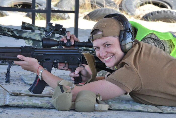 Ging, um sich für ihren Geliebten zu rächen. An der Front starb die Freiwillige und Militärs Anastasia Jefimova