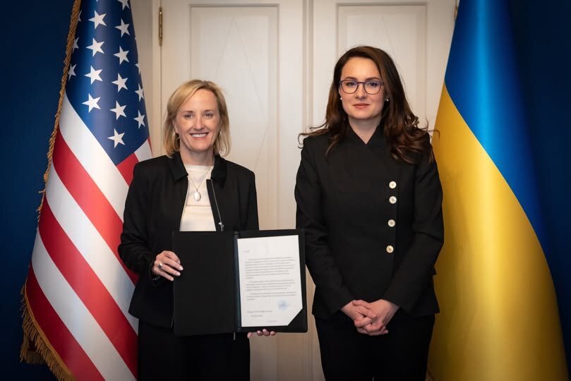 Ukraine und die USA haben die Gründung eines gemeinsamen Wiederaufbau-Fonds abgeschlossen
