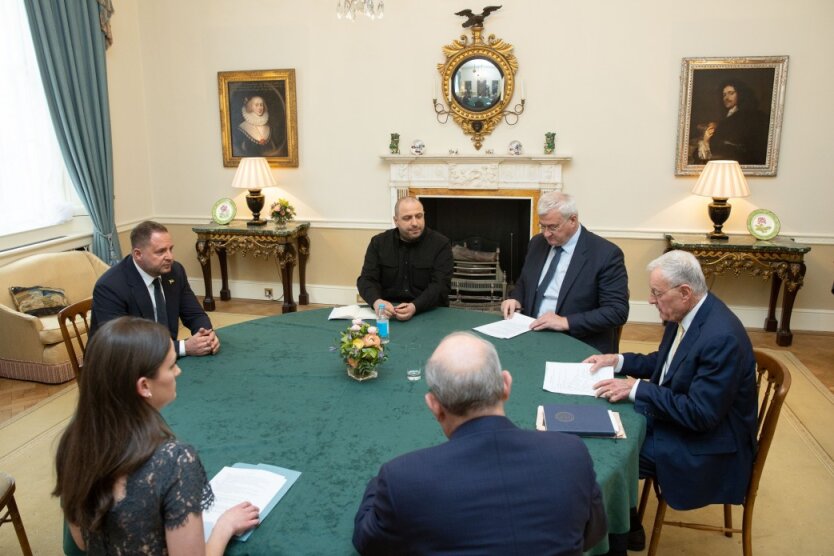 Jermak sprach über die Verhandlungen mit Kellogg in London: Schlüsselbedingung der Ukraine