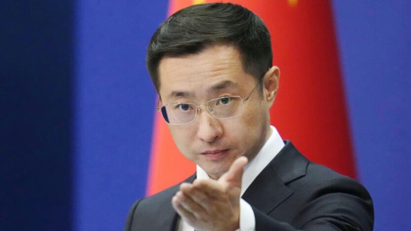 Peking bezeichnete die Äußerung von Selenskyj über chinesische Soldaten als verantwortungslos
