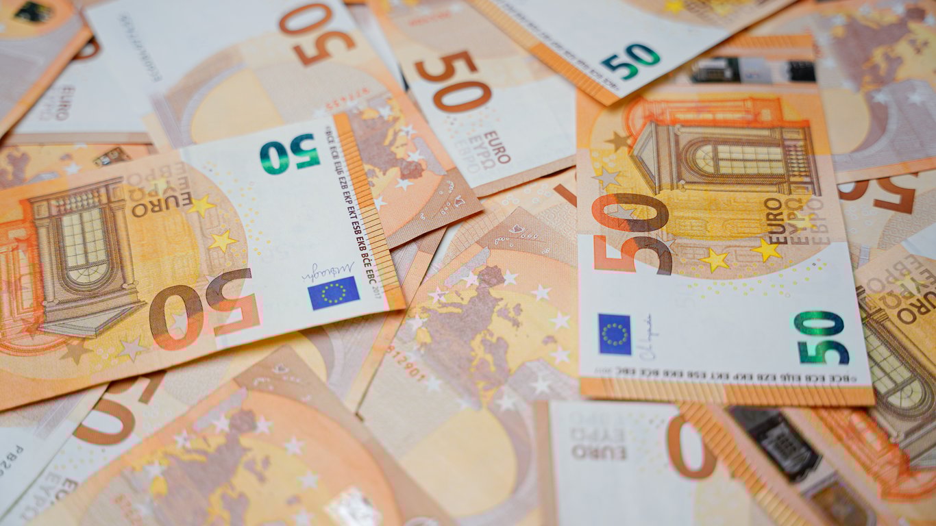 Popularna waluta — w jakich krajach można płacić euro